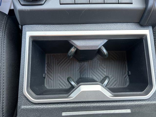 2026 Toyota Tacoma 4WD 4WD SR5 Double Cab 5' Bed AT (Natl)