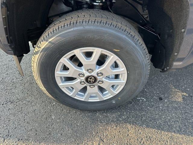 2026 Toyota Tacoma 4WD 4WD SR5 Double Cab 5' Bed AT (Natl)