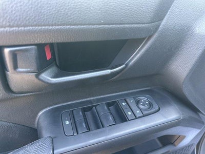 2026 Toyota Tacoma 4WD 4WD SR5 Double Cab 5' Bed AT (Natl)