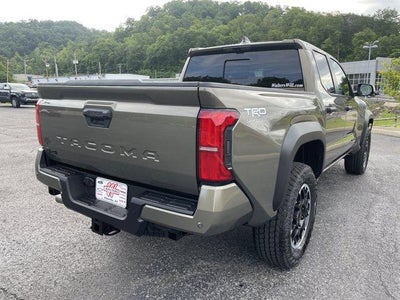 2026 Toyota Tacoma 4WD 4WD TRD Off Road Double Cab 5' Bed AT (Natl)
