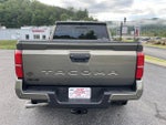 2026 Toyota Tacoma 4WD 4WD TRD Off Road Double Cab 5' Bed AT (Natl)