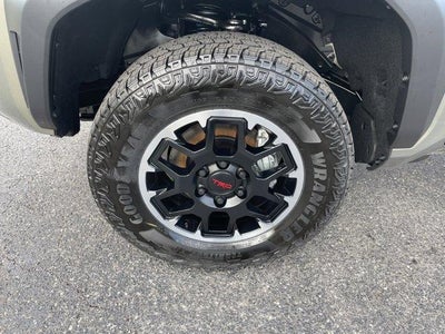 2026 Toyota Tacoma 4WD 4WD TRD Off Road Double Cab 5' Bed AT (Natl)
