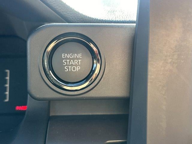 2026 Toyota Tacoma 4WD 4WD SR5 Double Cab 5' Bed AT (Natl)