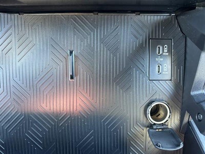 2026 Toyota Tacoma 4WD 4WD SR5 Double Cab 5' Bed AT (Natl)