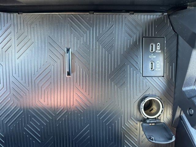 2026 Toyota Tacoma 4WD 4WD SR5 Double Cab 5' Bed AT (Natl)