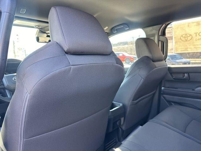 2026 Toyota Tacoma 4WD 4WD SR5 Double Cab 5' Bed AT (Natl)