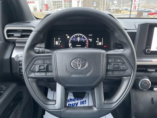 2026 Toyota Tacoma 4WD 4WD SR5 Double Cab 5' Bed AT (Natl)