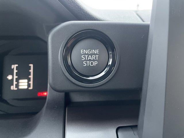 2026 Toyota Tacoma 4WD 4WD SR5 Double Cab 5' Bed AT (Natl)