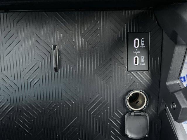 2026 Toyota Tacoma 4WD 4WD SR5 Double Cab 5' Bed AT (Natl)