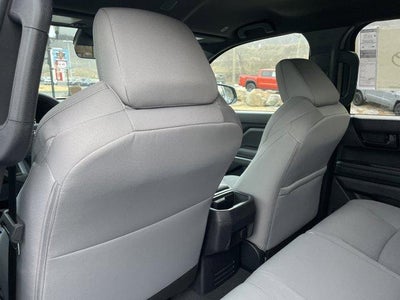 2026 Toyota Tacoma 4WD 4WD SR5 Double Cab 5' Bed AT (Natl)