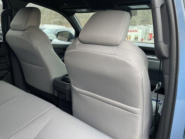 2026 Toyota Tacoma 4WD 4WD SR5 Double Cab 5' Bed AT (Natl)