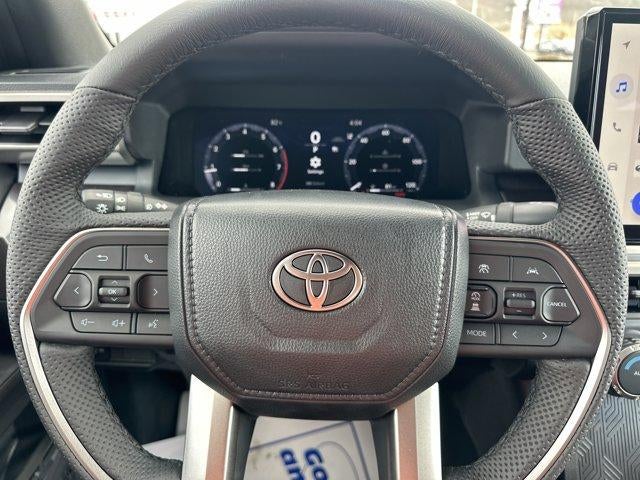 2026 Toyota Tacoma 4WD 4WD TRD Off Road Double Cab 5' Bed AT (Natl)