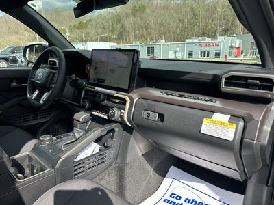 2026 Toyota Tacoma 4WD 4WD TRD Off Road Double Cab 5' Bed AT (Natl)