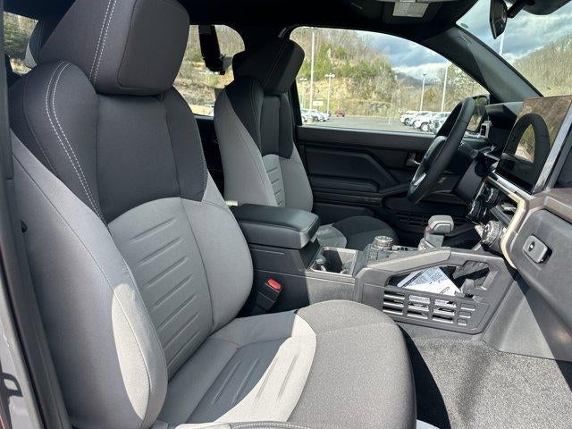 2026 Toyota Tacoma 4WD 4WD TRD Off Road Double Cab 5' Bed AT (Natl)