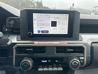 2026 Toyota Tacoma 4WD 4WD SR5 Double Cab 5' Bed AT (Natl)