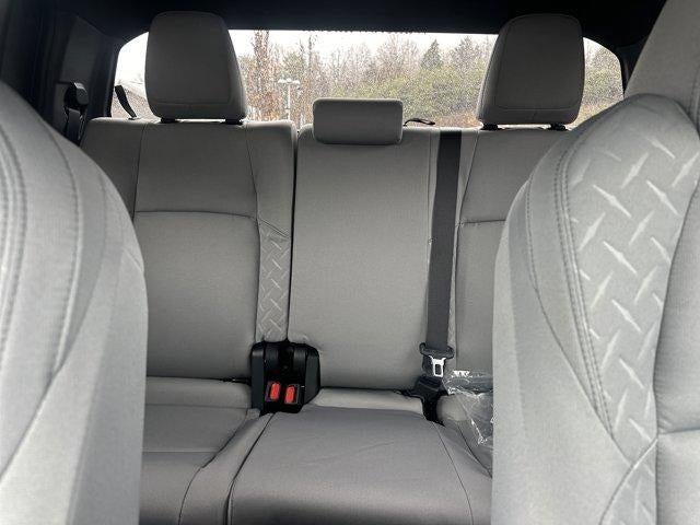 2026 Toyota Tacoma 4WD 4WD SR5 Double Cab 5' Bed AT (Natl)