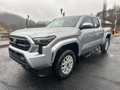 2026 Toyota Tacoma 4WD 4WD SR5 Double Cab 5' Bed AT (Natl)
