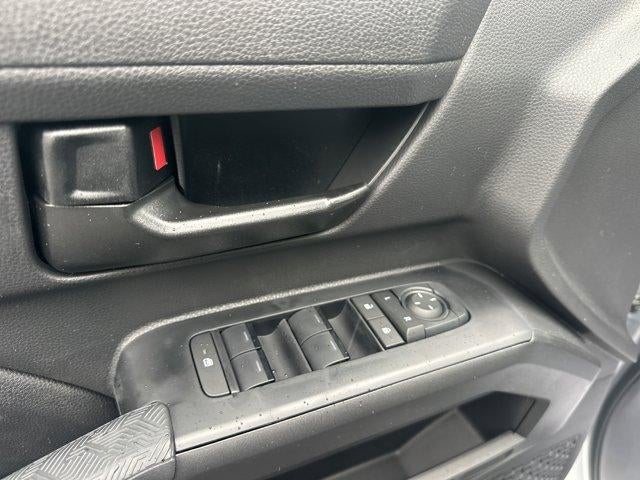 2026 Toyota Tacoma 4WD 4WD SR5 Double Cab 5' Bed AT (Natl)