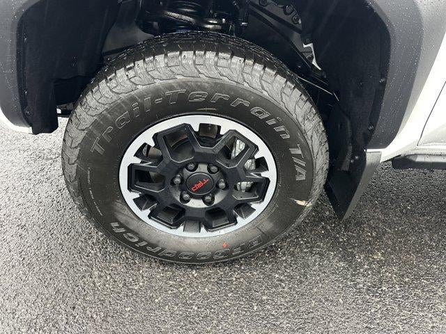 2026 Toyota Tacoma 4WD 4WD TRD Off Road Double Cab 5' Bed AT (Natl)