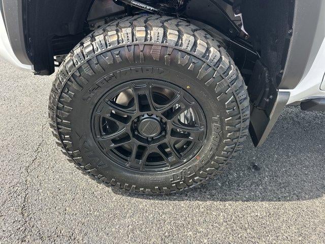 2026 Toyota Tacoma 4WD 4WD TRD Off Road Double Cab 5' Bed AT (Natl)