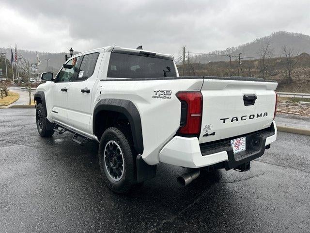 2026 Toyota Tacoma 4WD 4WD TRD Off Road Double Cab 5' Bed AT (Natl)