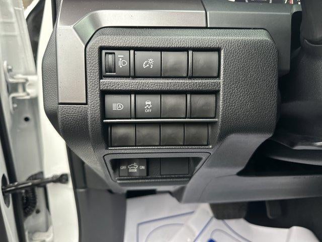 2026 Toyota Tacoma 4WD 4WD TRD Off Road Double Cab 5' Bed AT (Natl)