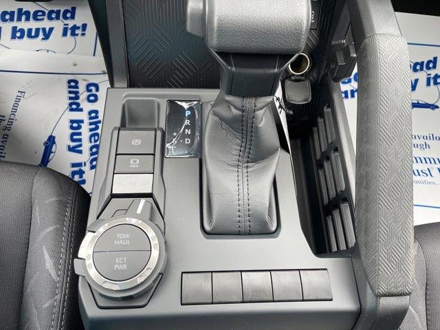 2026 Toyota Tacoma 4WD 4WD SR5 Double Cab 5' Bed AT (Natl)