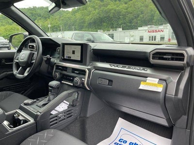2026 Toyota Tacoma 4WD 4WD SR5 Double Cab 5' Bed AT (Natl)