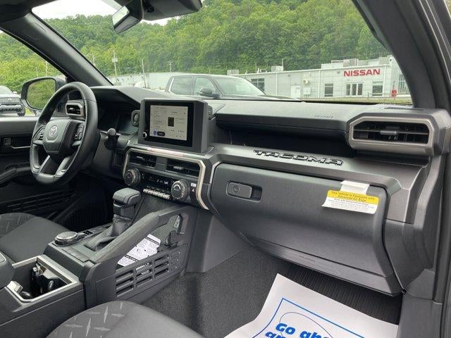 2026 Toyota Tacoma 4WD 4WD SR5 Double Cab 5' Bed AT (Natl)