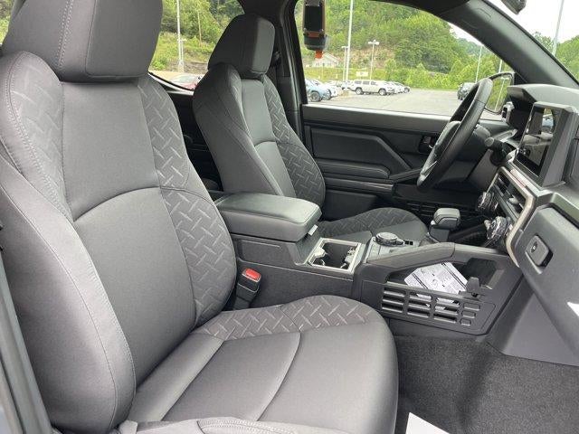 2026 Toyota Tacoma 4WD 4WD SR5 Double Cab 5' Bed AT (Natl)