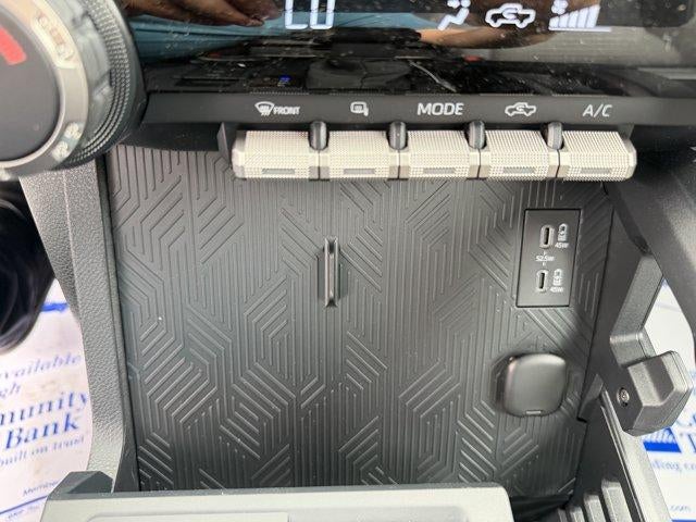 2026 Toyota Tacoma 4WD 4WD TRD Sport Double Cab 5' Bed AT (Natl)