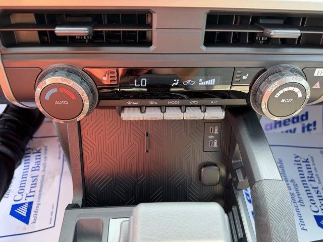 2026 Toyota Tacoma 4WD 4WD TRD Sport Double Cab 5' Bed AT (Natl)