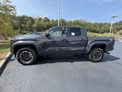 2026 Toyota Tacoma 4WD 4WD TRD Sport Double Cab 5' Bed AT (Natl)