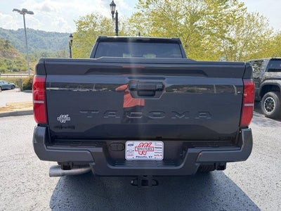 2026 Toyota Tacoma 4WD 4WD TRD Sport Double Cab 5' Bed AT (Natl)