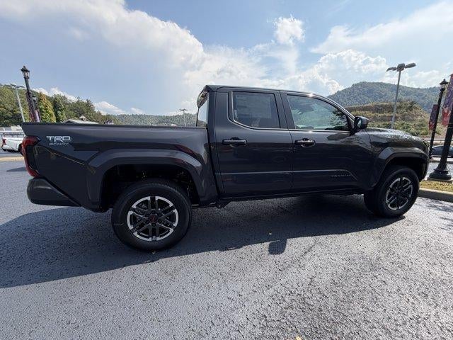 2026 Toyota Tacoma 4WD 4WD TRD Sport Double Cab 5' Bed AT (Natl)