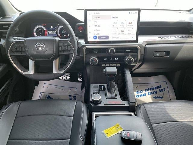 2026 Toyota Tacoma 4WD 4WD TRD Sport Double Cab 5' Bed AT (Natl)