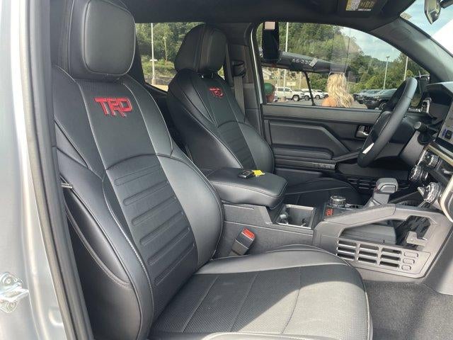 2026 Toyota Tacoma 4WD 4WD TRD Sport Double Cab 5' Bed AT (Natl)