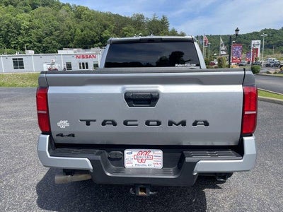 2026 Toyota Tacoma 4WD 4WD TRD Sport Double Cab 5' Bed AT (Natl)