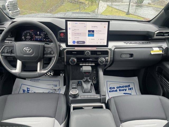 2026 Toyota Tacoma 4WD 4WD TRD Sport Double Cab 5' Bed AT (Natl)