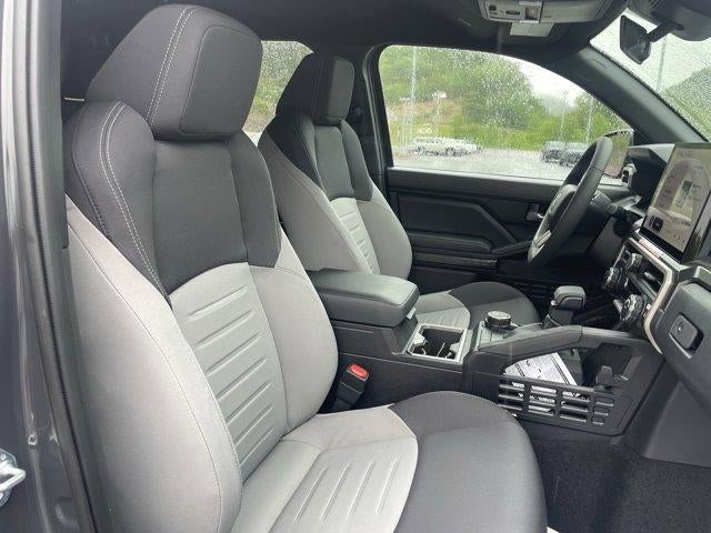 2026 Toyota Tacoma 4WD 4WD TRD Sport Double Cab 5' Bed AT (Natl)