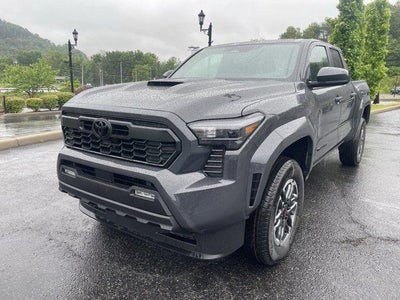 2026 Toyota Tacoma 4WD 4WD TRD Sport Double Cab 5' Bed AT (Natl)