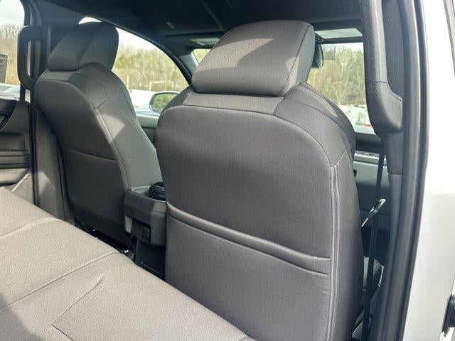 2026 Toyota Tacoma 4WD 4WD SR5 Double Cab 5' Bed AT (Natl)