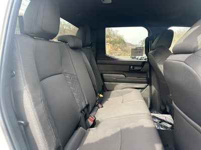 2026 Toyota Tacoma 4WD 4WD SR5 Double Cab 5' Bed AT (Natl)