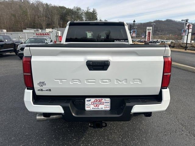 2026 Toyota Tacoma 4WD 4WD SR5 Double Cab 5' Bed AT (Natl)