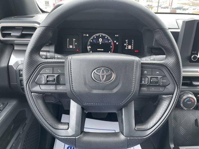 2026 Toyota Tacoma 4WD 4WD SR5 Double Cab 5' Bed AT (Natl)