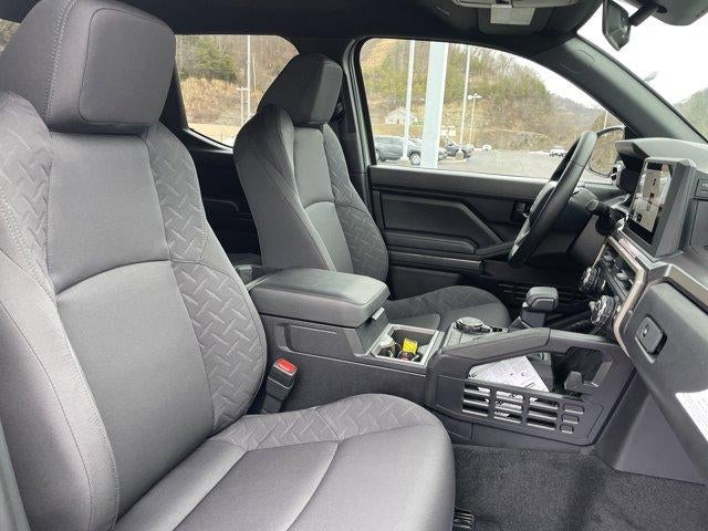 2026 Toyota Tacoma 4WD 4WD SR5 Double Cab 5' Bed AT (Natl)