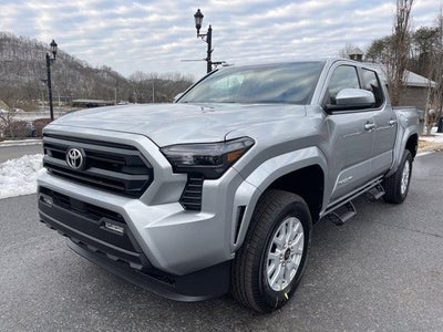 2026 Toyota Tacoma 4WD 4WD SR5 Double Cab 5' Bed AT (Natl)
