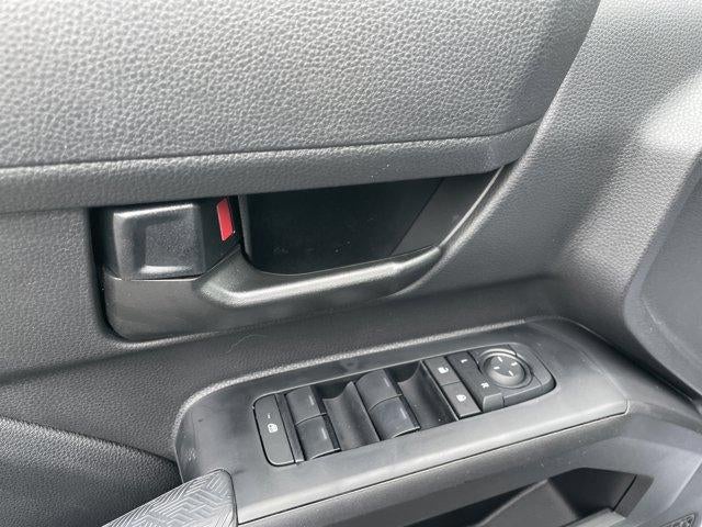 2026 Toyota Tacoma 4WD 4WD SR5 Double Cab 5' Bed AT (Natl)