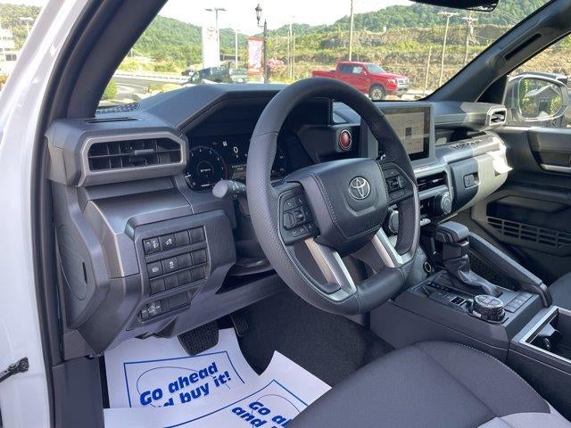 2026 Toyota Tacoma 4WD 4WD TRD Off Road Double Cab 5' Bed AT (Natl)