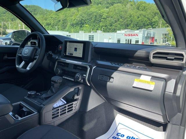 2026 Toyota Tacoma 4WD 4WD TRD Off Road Double Cab 5' Bed AT (Natl)